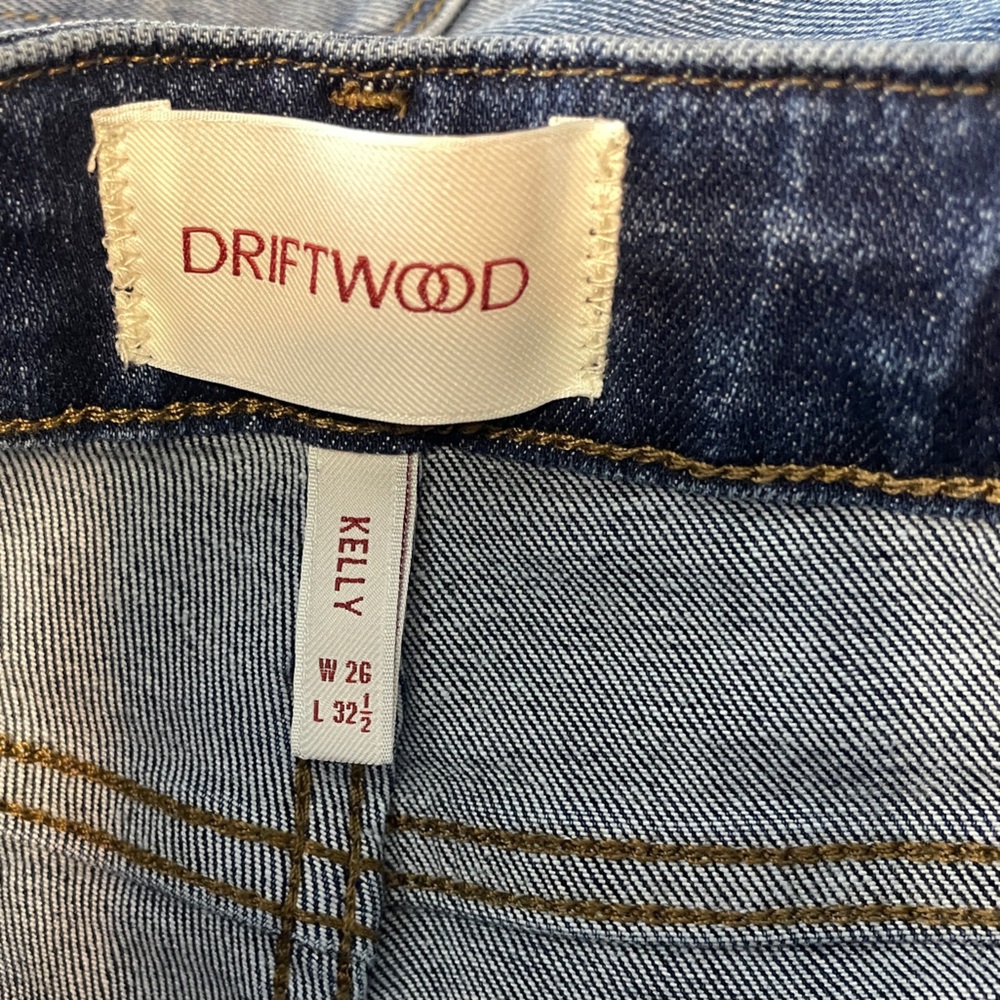 Driftwood Embroidered Kelly denim Jeans Size 26
Length 32.5 - Picture 5 of 9